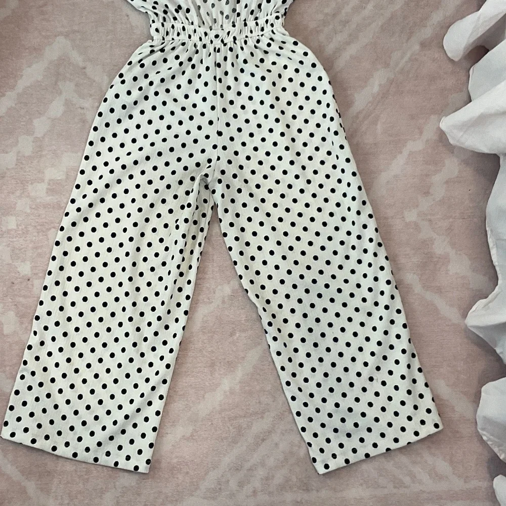 Zara Girls Polka Dot Jumpsuit Wide Leg with V back Detail Size 9 Years - Picture 8 of 9